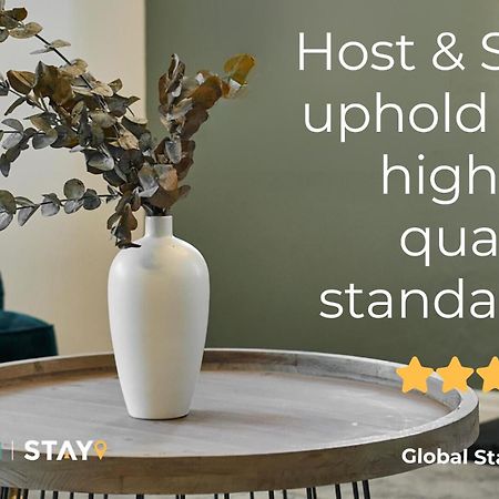 Host & Stay - One Mulgrave Place วิทบี ภายนอก รูปภาพ